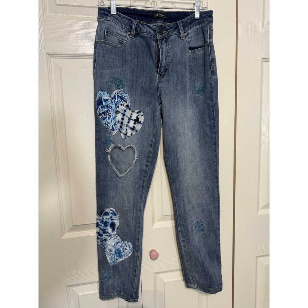 APNY Women's Jeans With Patches Of Hearts Size‎ 6